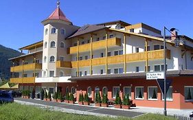 Hotel Fameli Olang